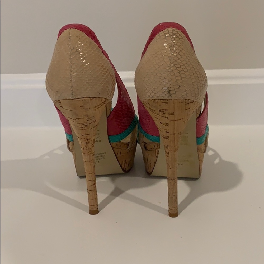 Bakers Peep Toe Pumps - Picture 5 of 16
